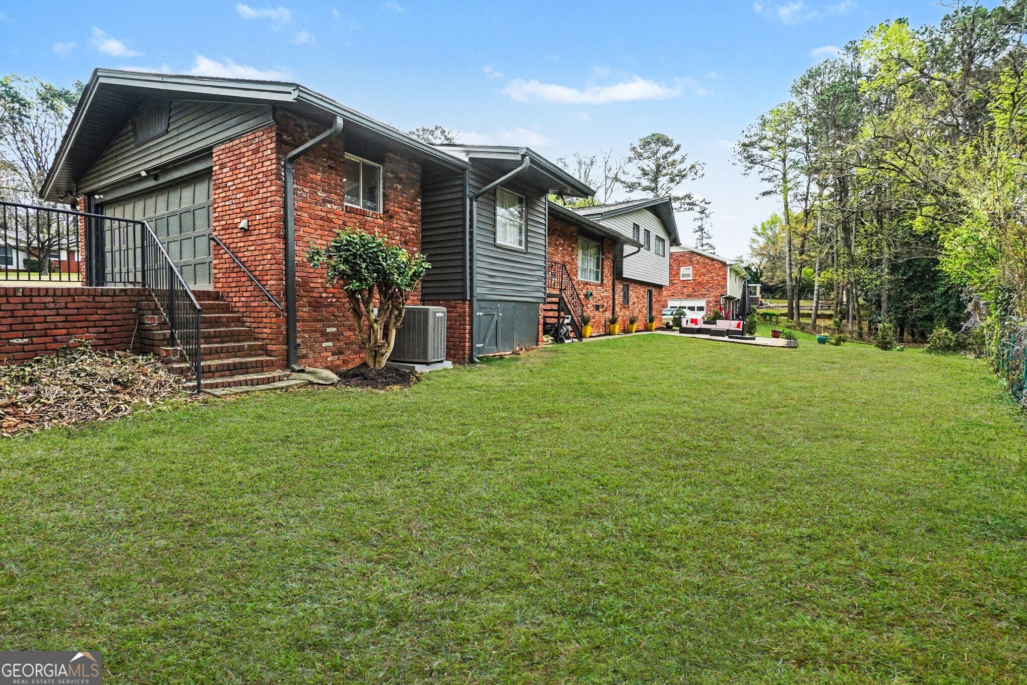 4233 Palm Springs Drive