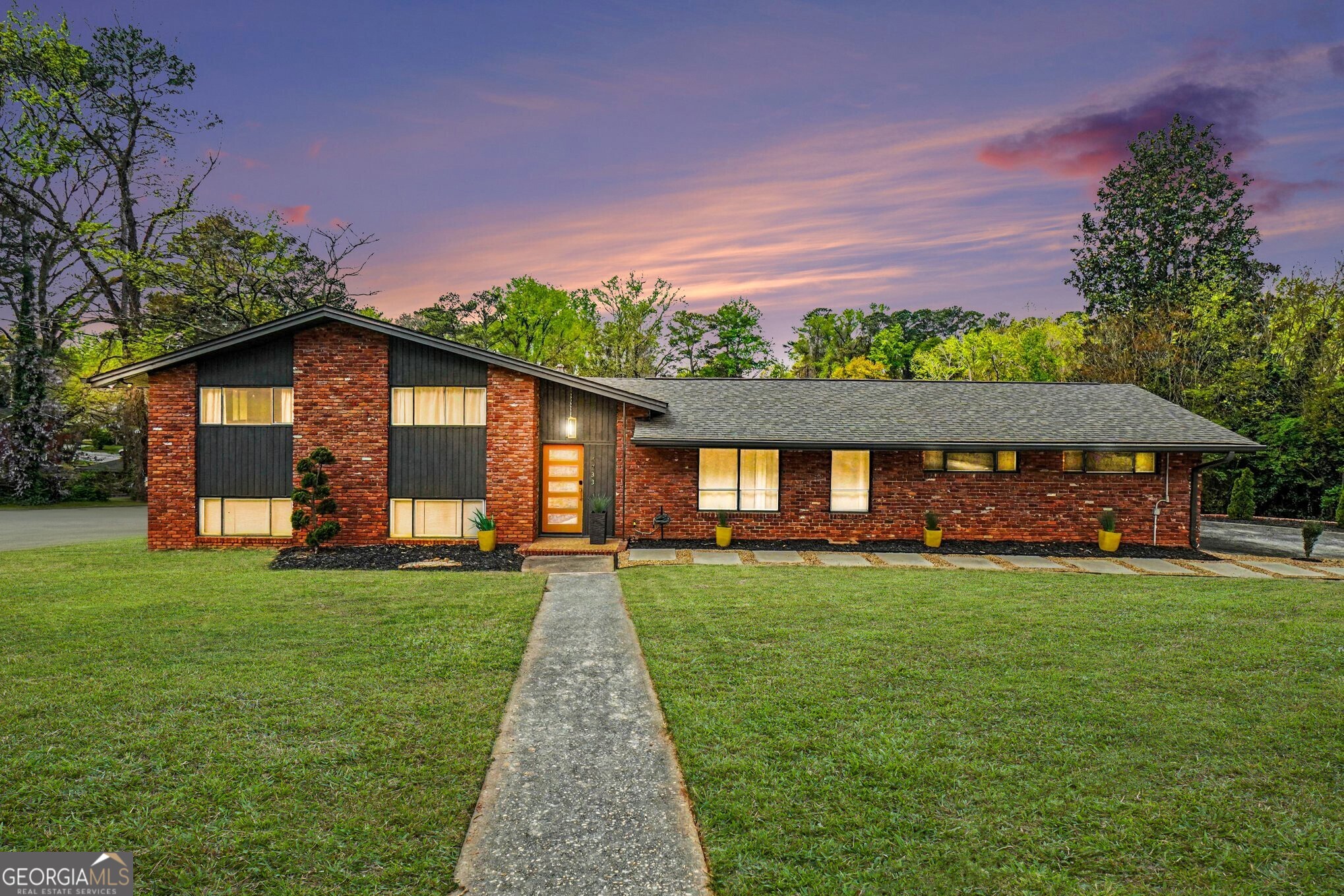 4233 Palm Springs Drive