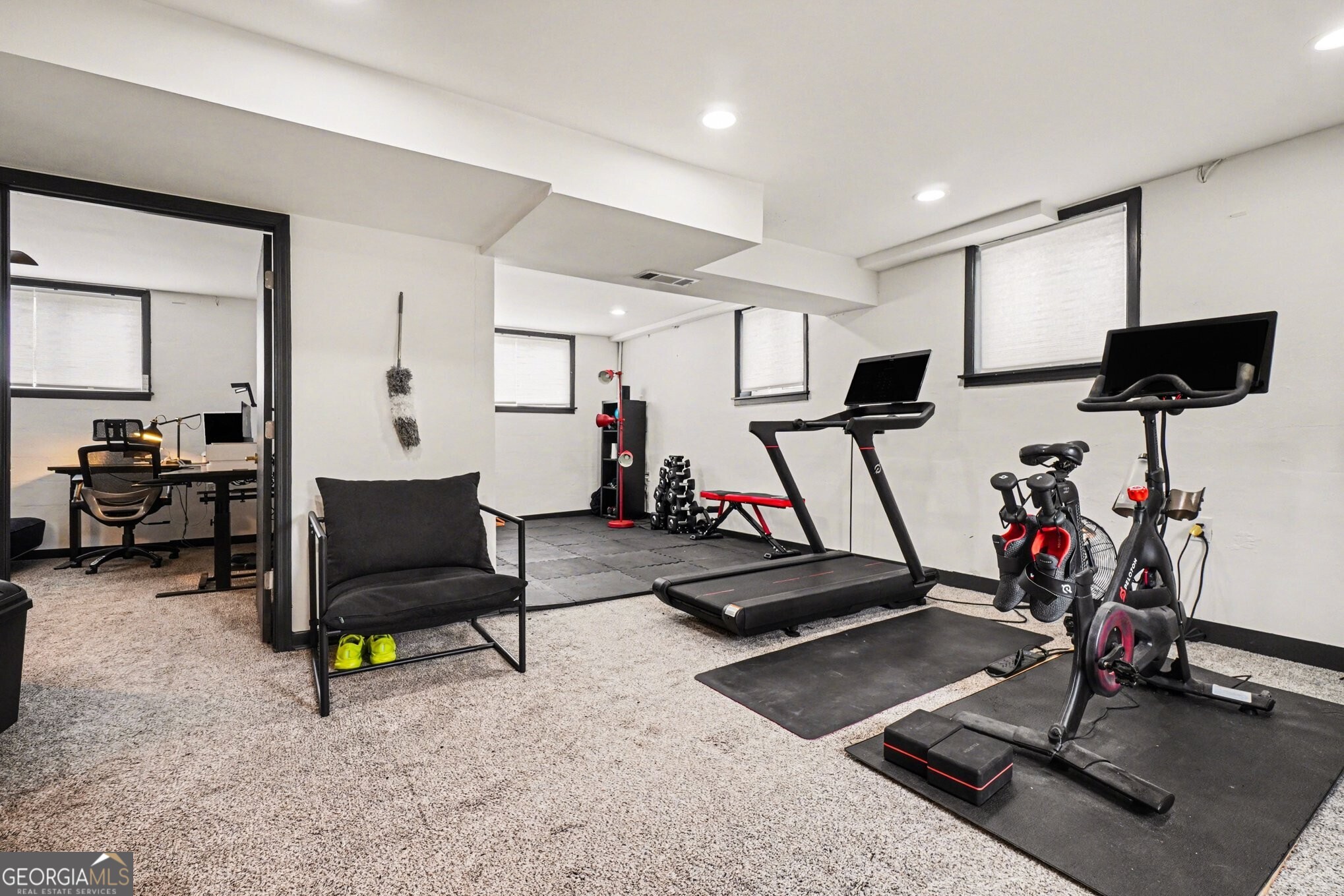 4233 Palm Springs Drive