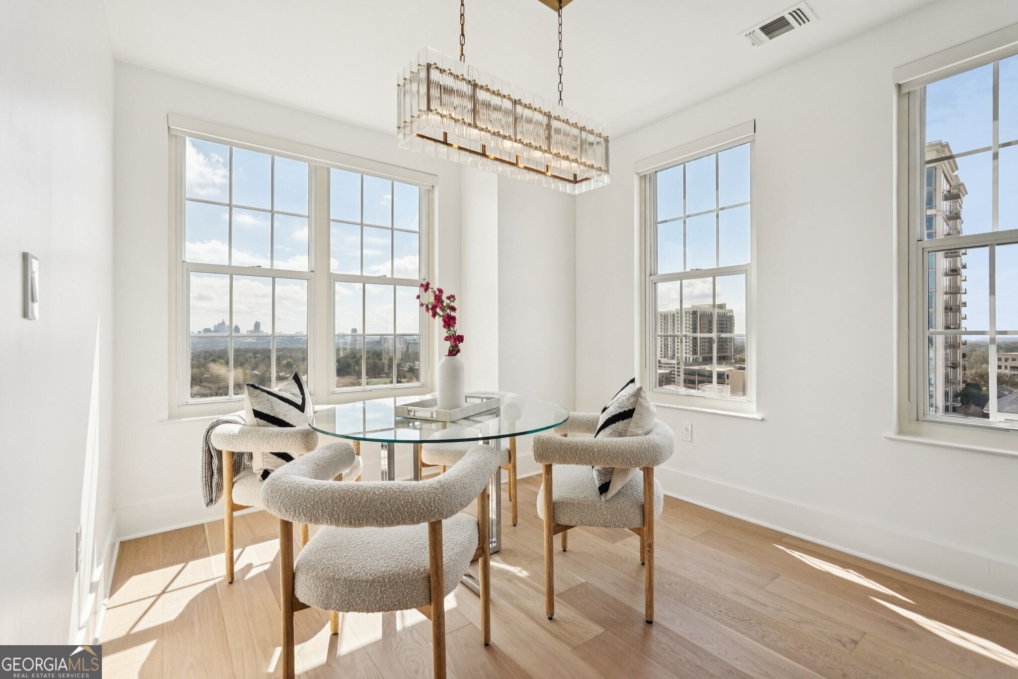 325 E Paces Ferry Road NE # 1608