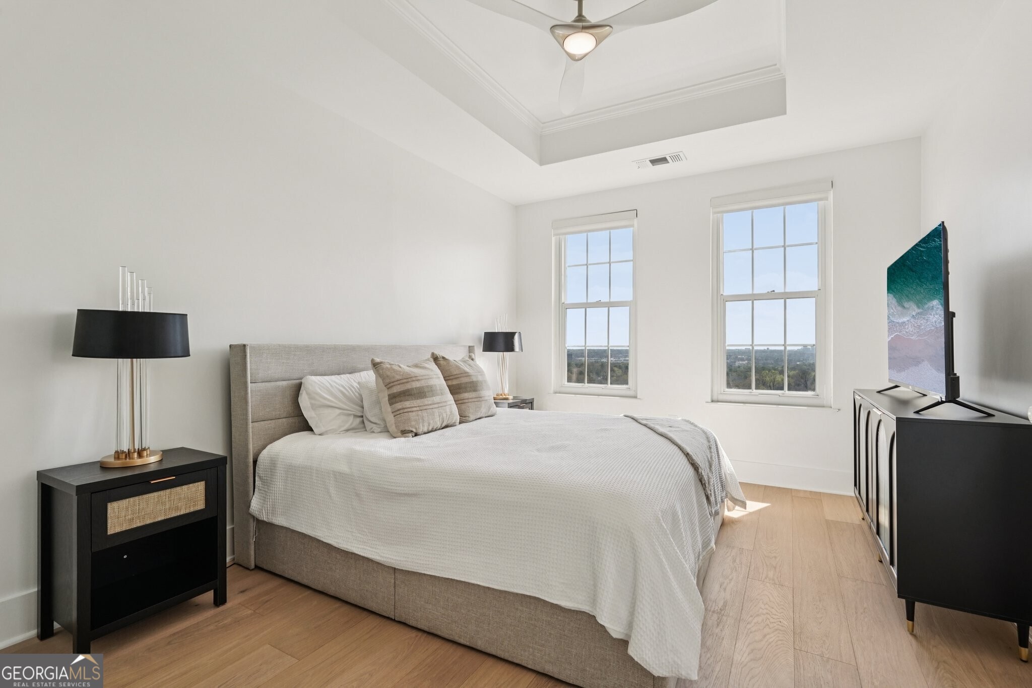 325 E Paces Ferry Road NE # 1608