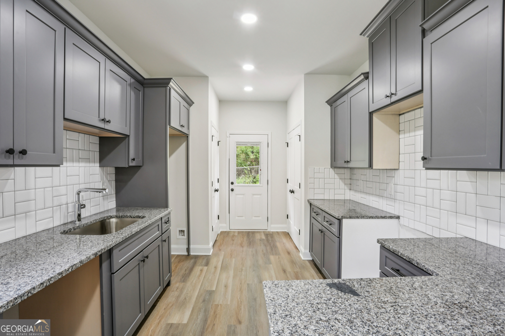 1125 Cordova Street SW
