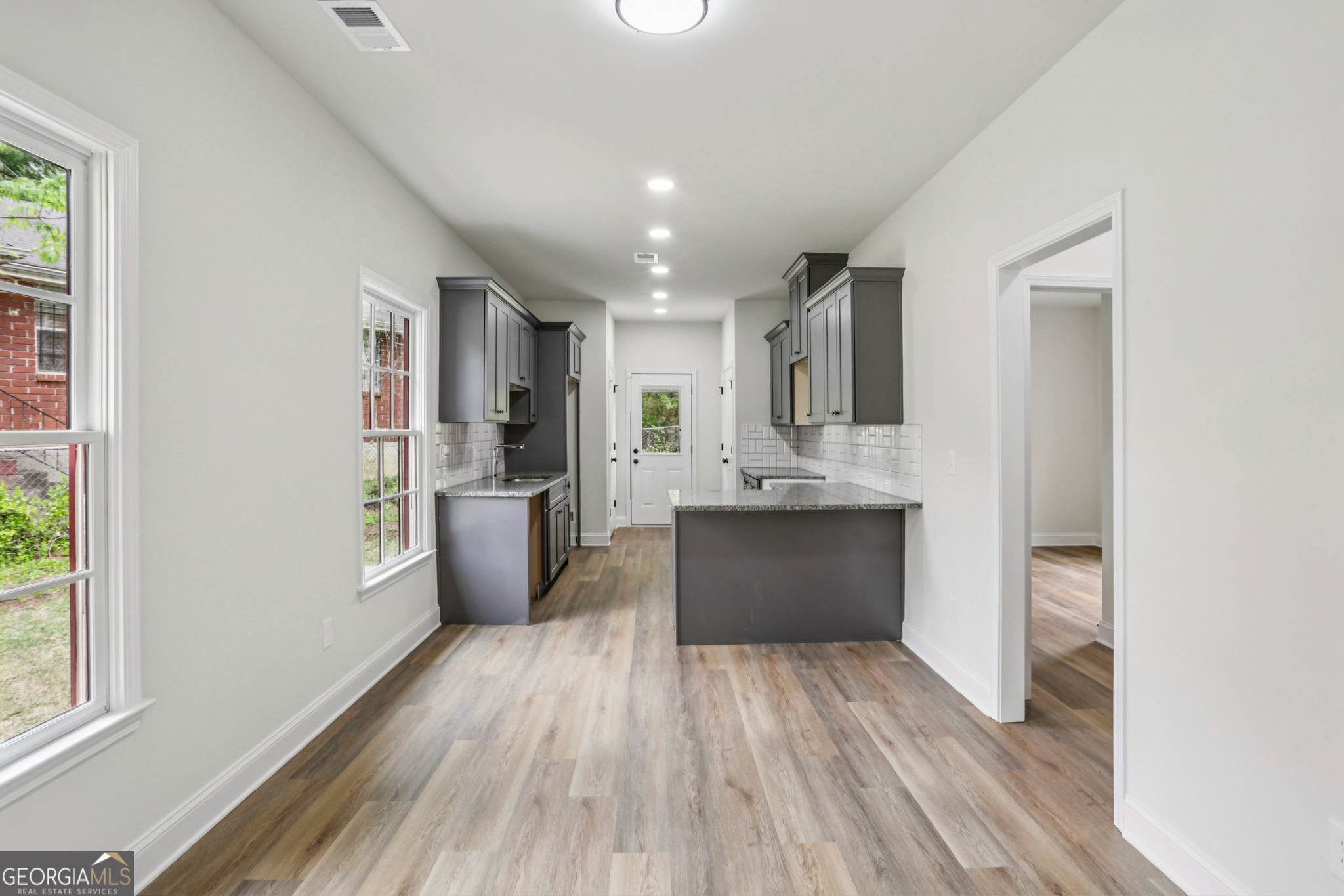1125 Cordova Street SW