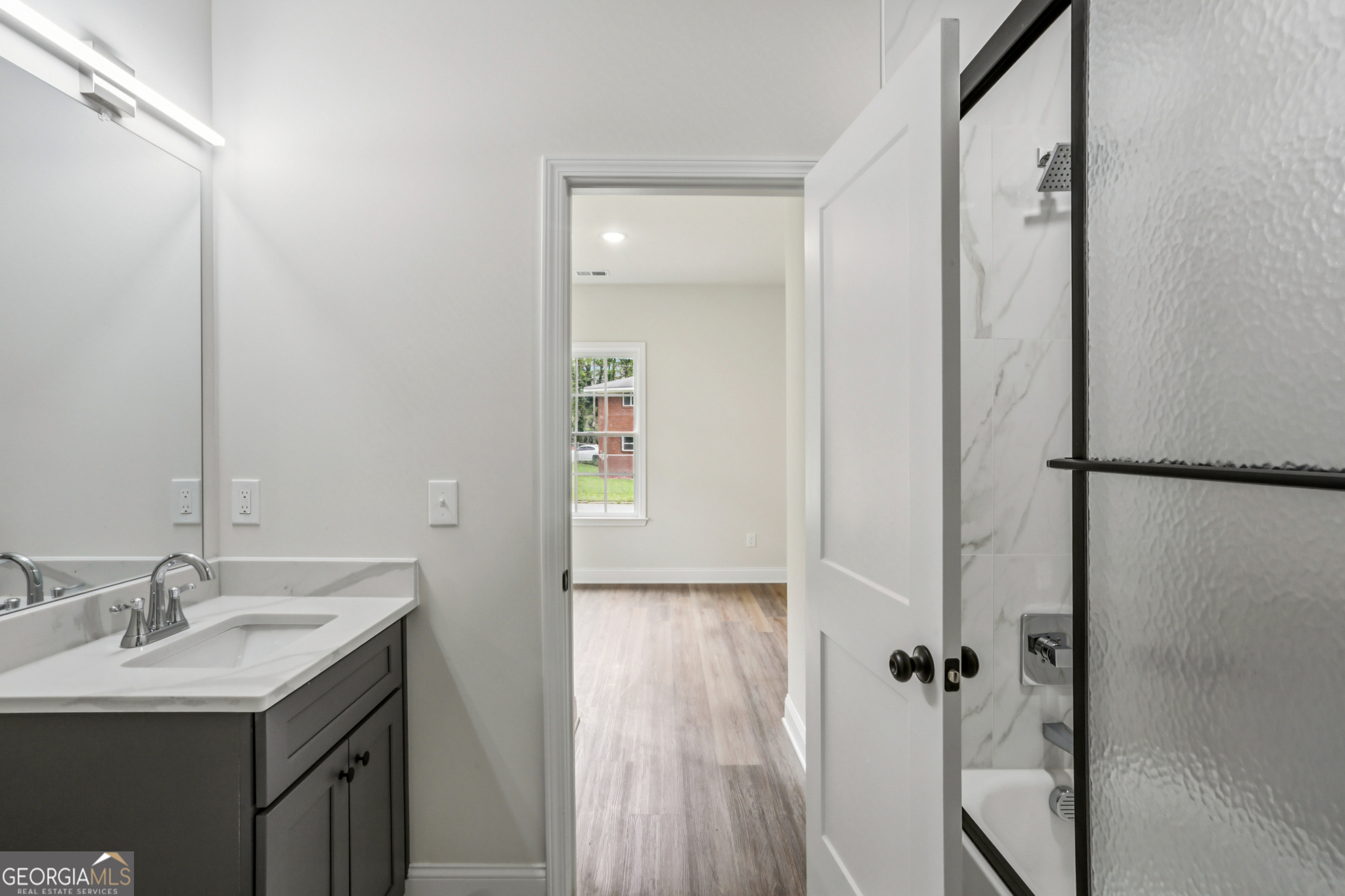 1125 Cordova Street SW