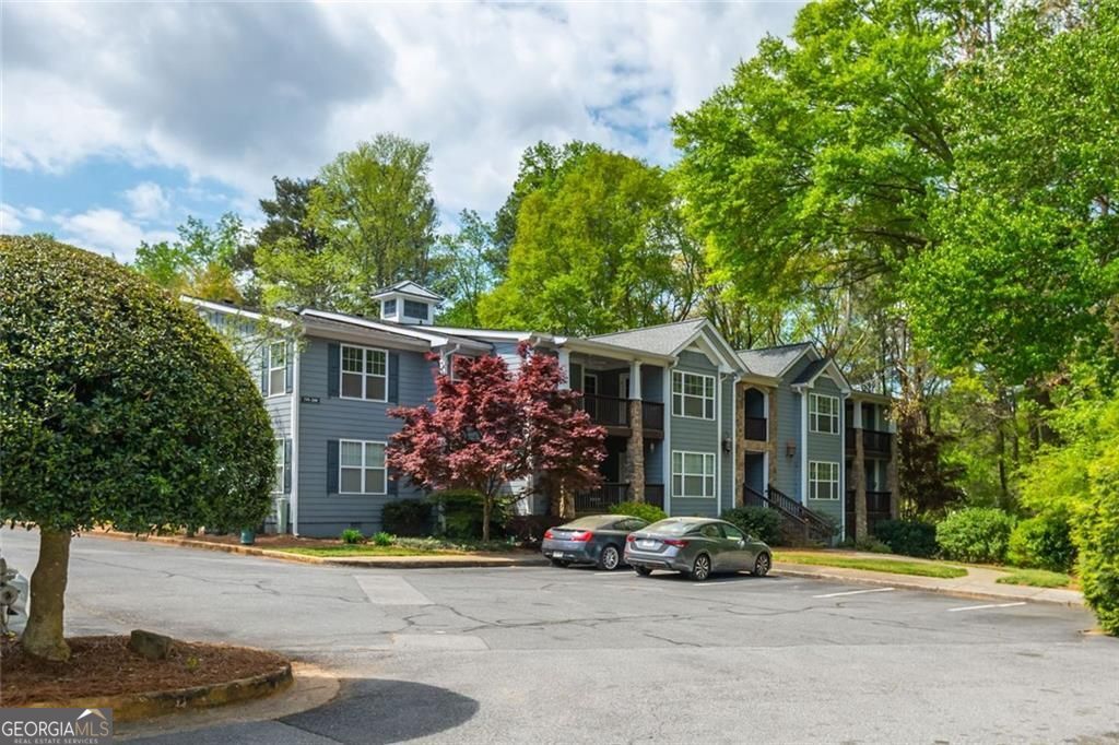 208 Madison Lane SE # 208