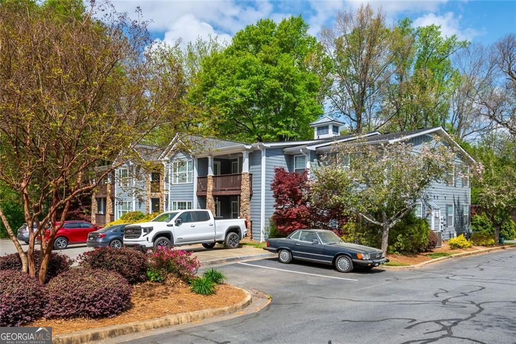 208 Madison Lane SE # 208