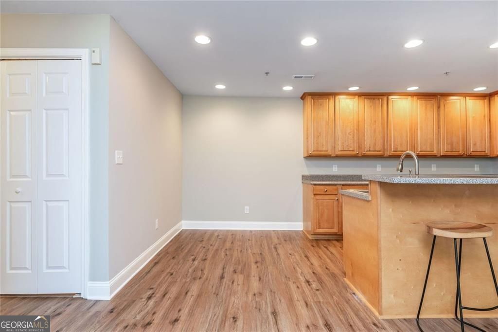 208 Madison Lane SE # 208