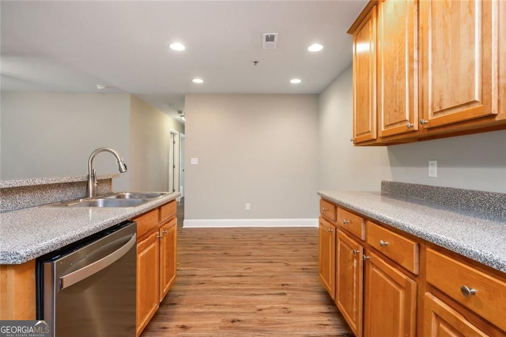 208 Madison Lane SE # 208