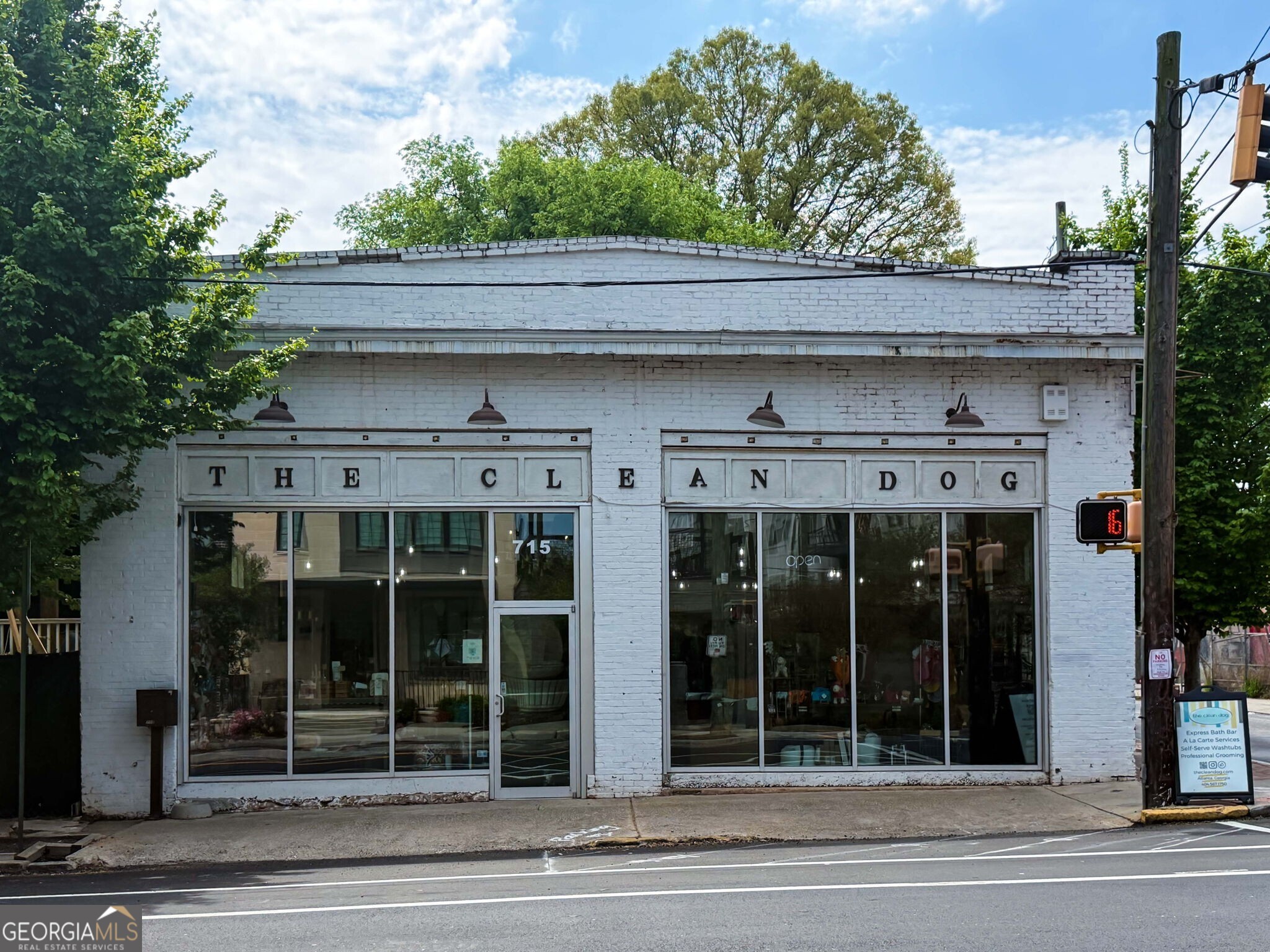 15 Waddell Street NE # 303