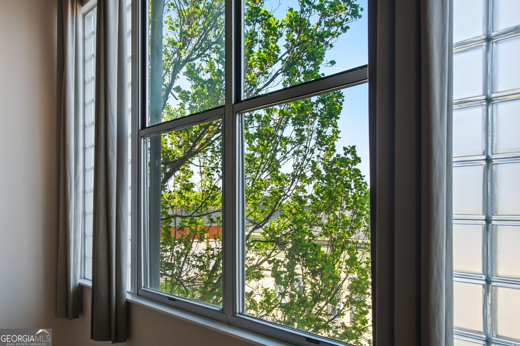 15 Waddell Street NE # 303