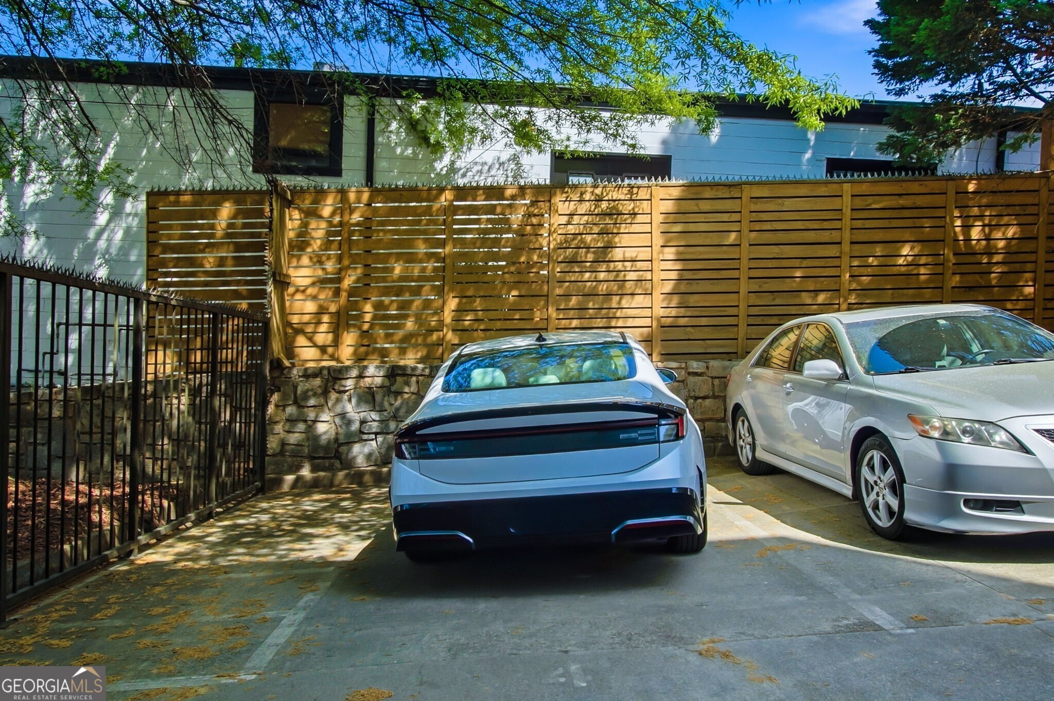 15 Waddell Street NE # 303