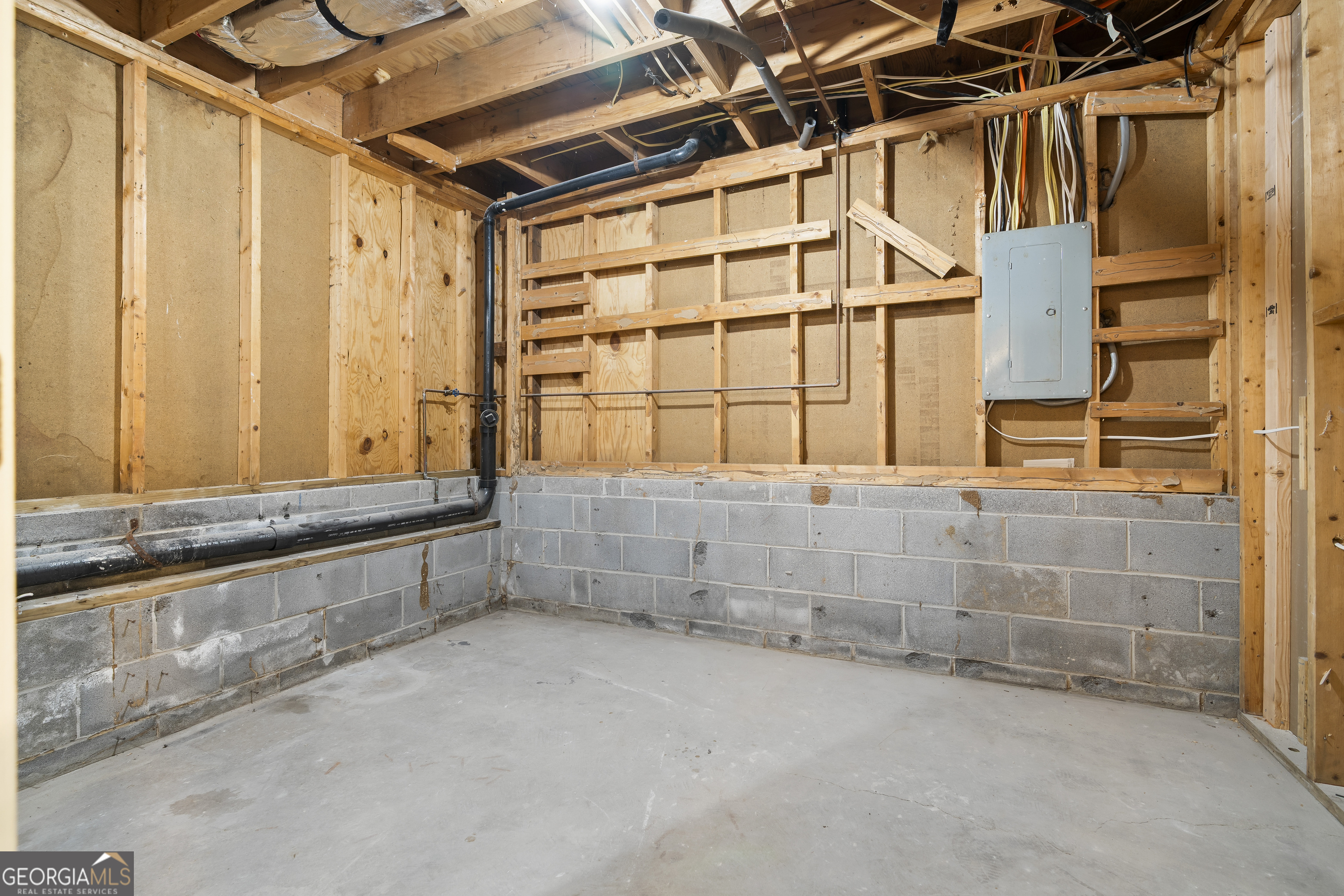 1597 Sprayberry Drive