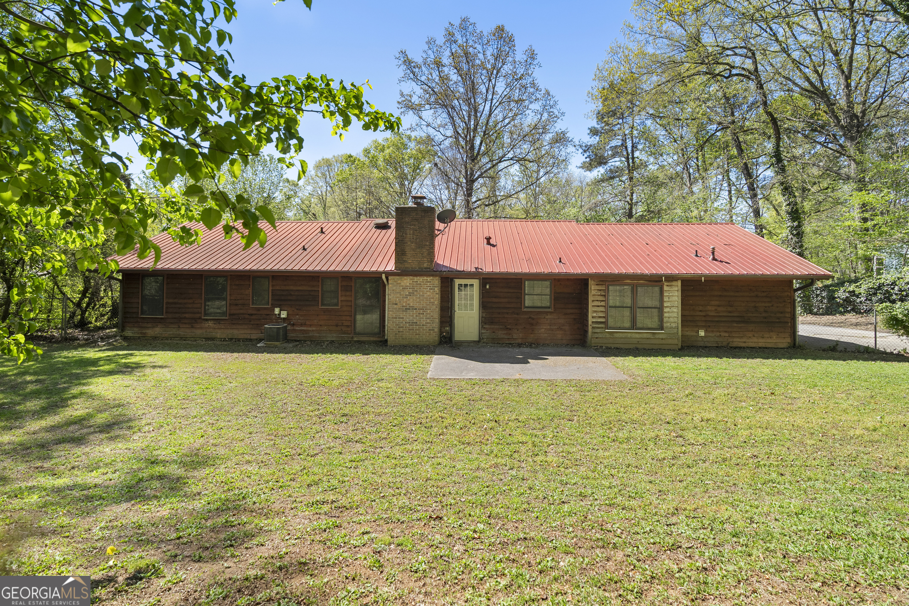 1745 Oak Ridge Way