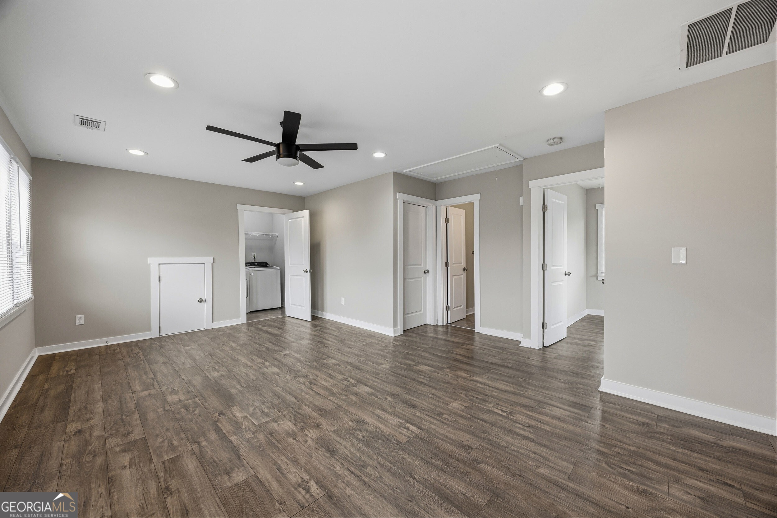 2455 Lynn Iris Drive