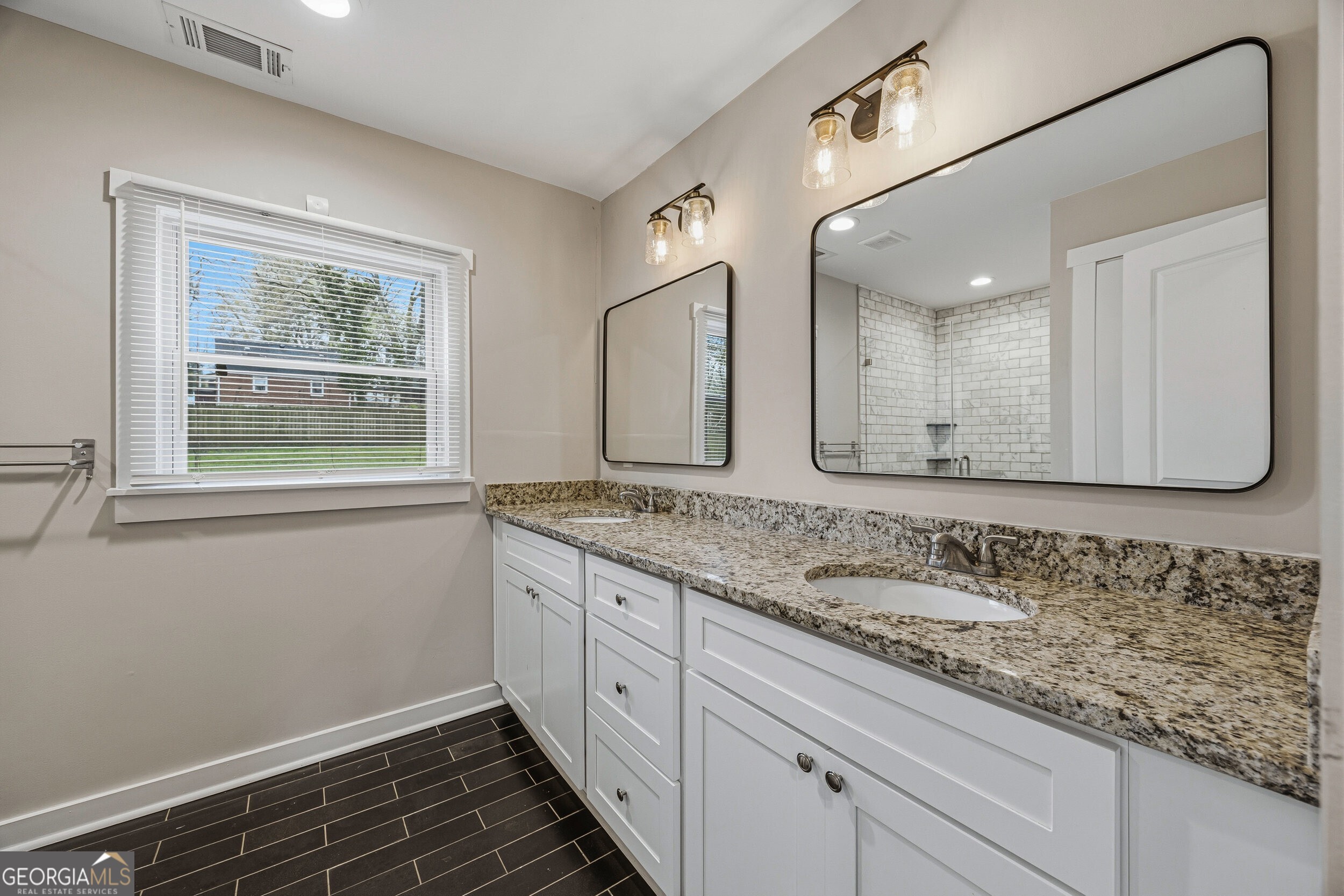 2455 Lynn Iris Drive