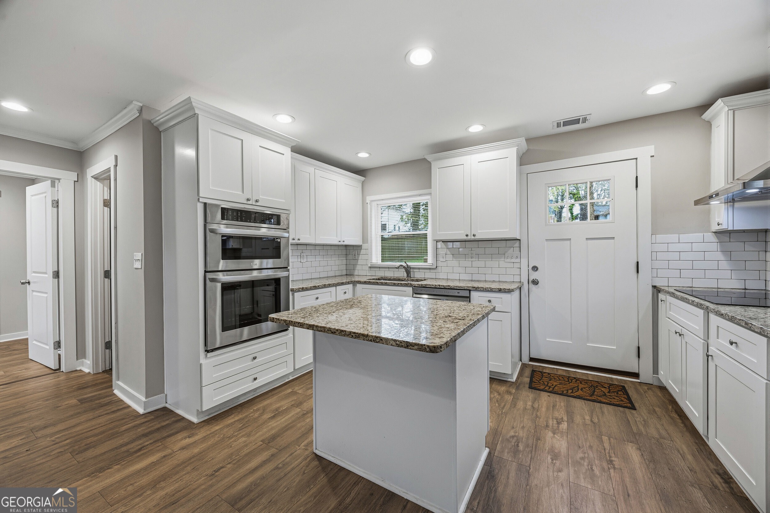 2455 Lynn Iris Drive