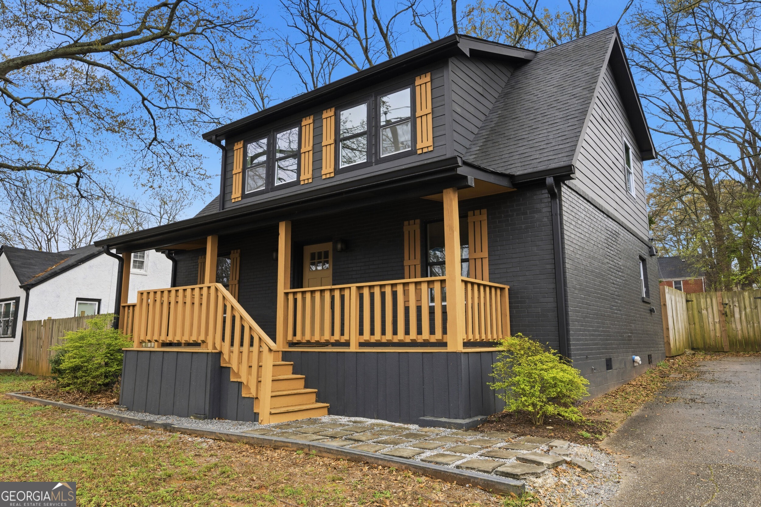 2455 Lynn Iris Drive