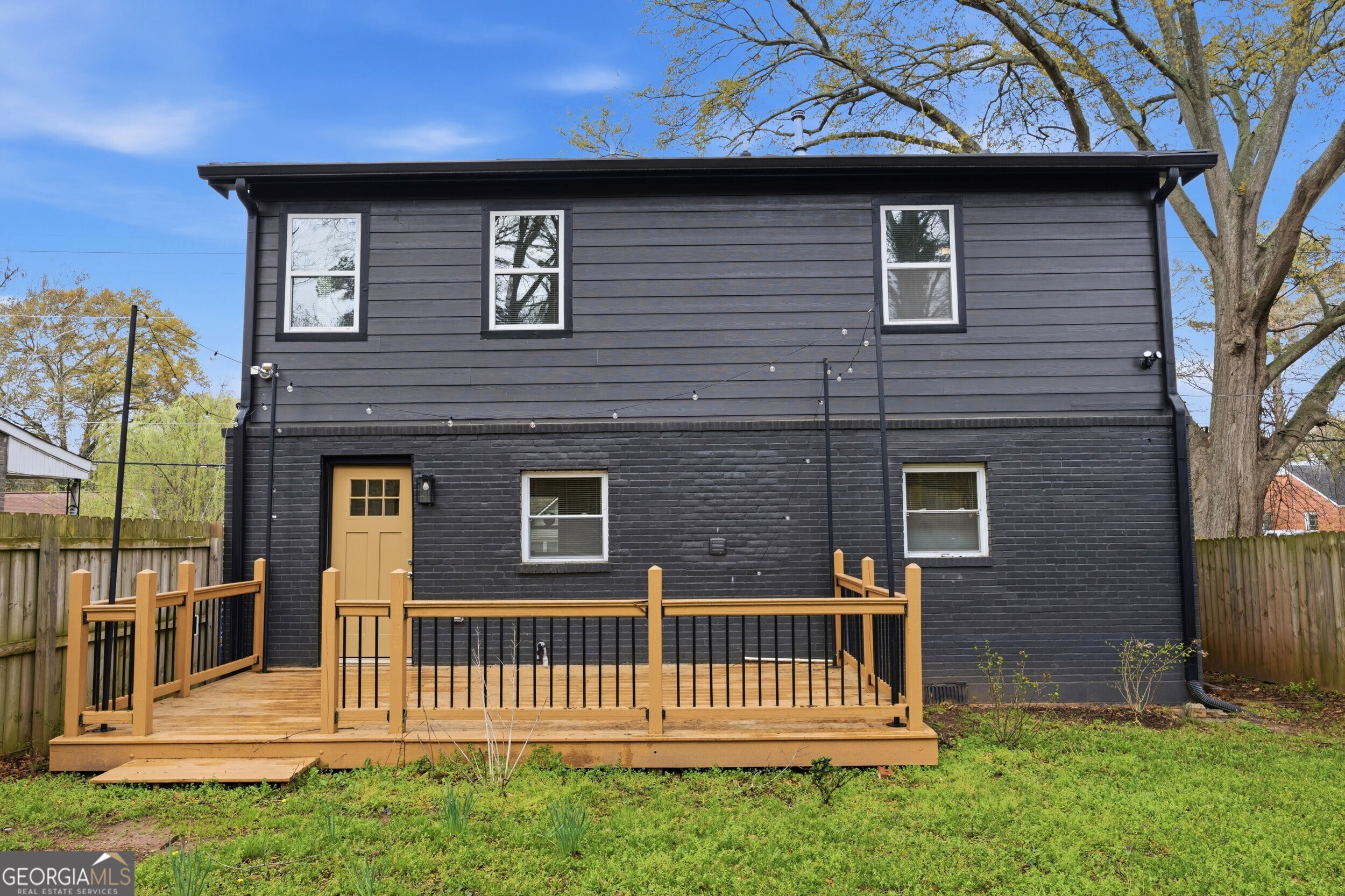 2455 Lynn Iris Drive