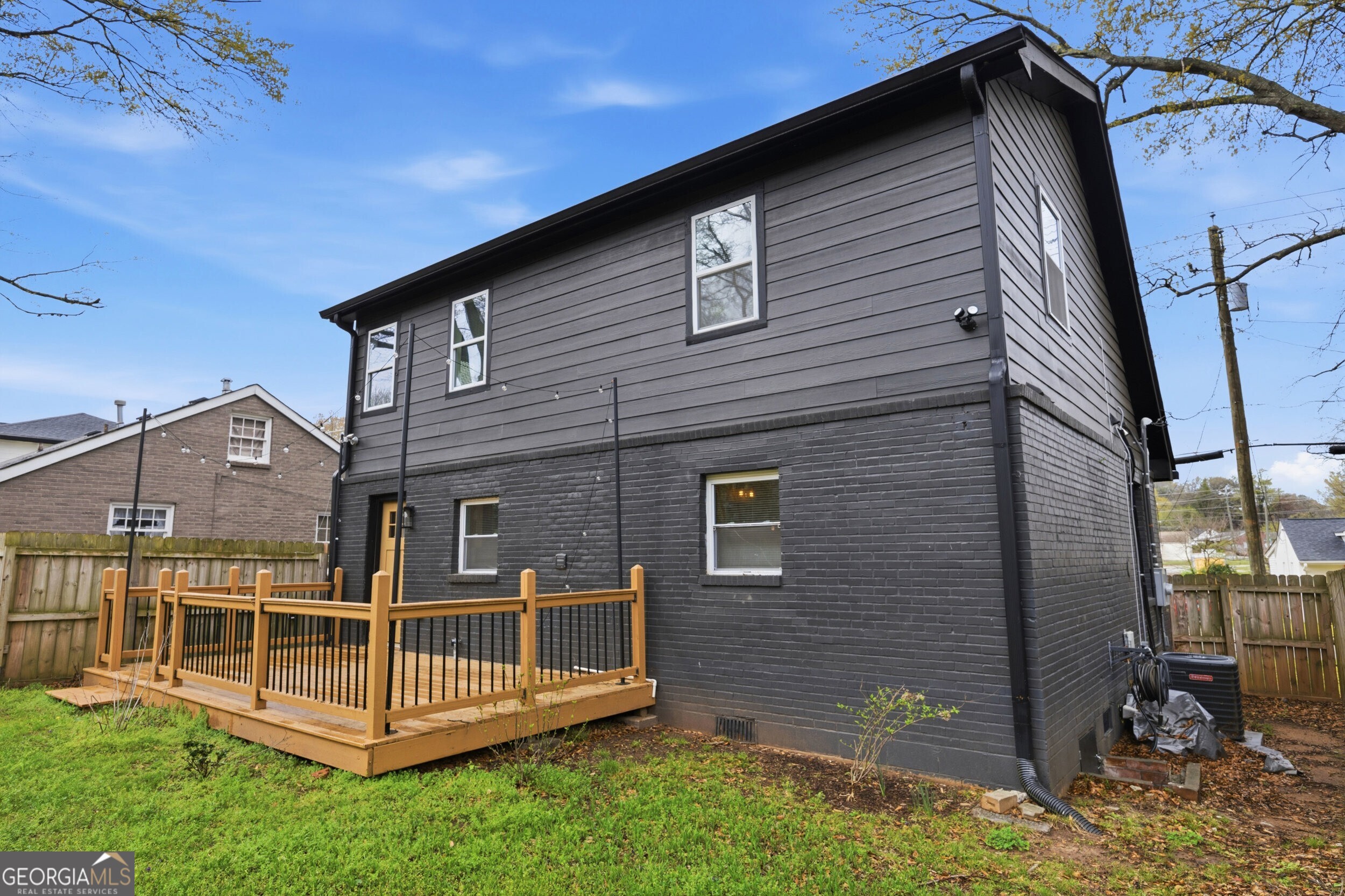 2455 Lynn Iris Drive