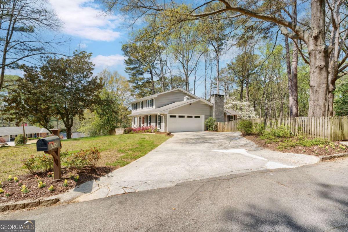 2492 Sherbrooke Drive NE