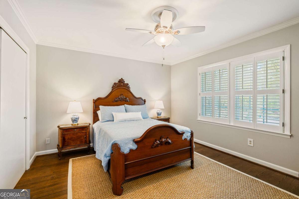 2492 Sherbrooke Drive NE