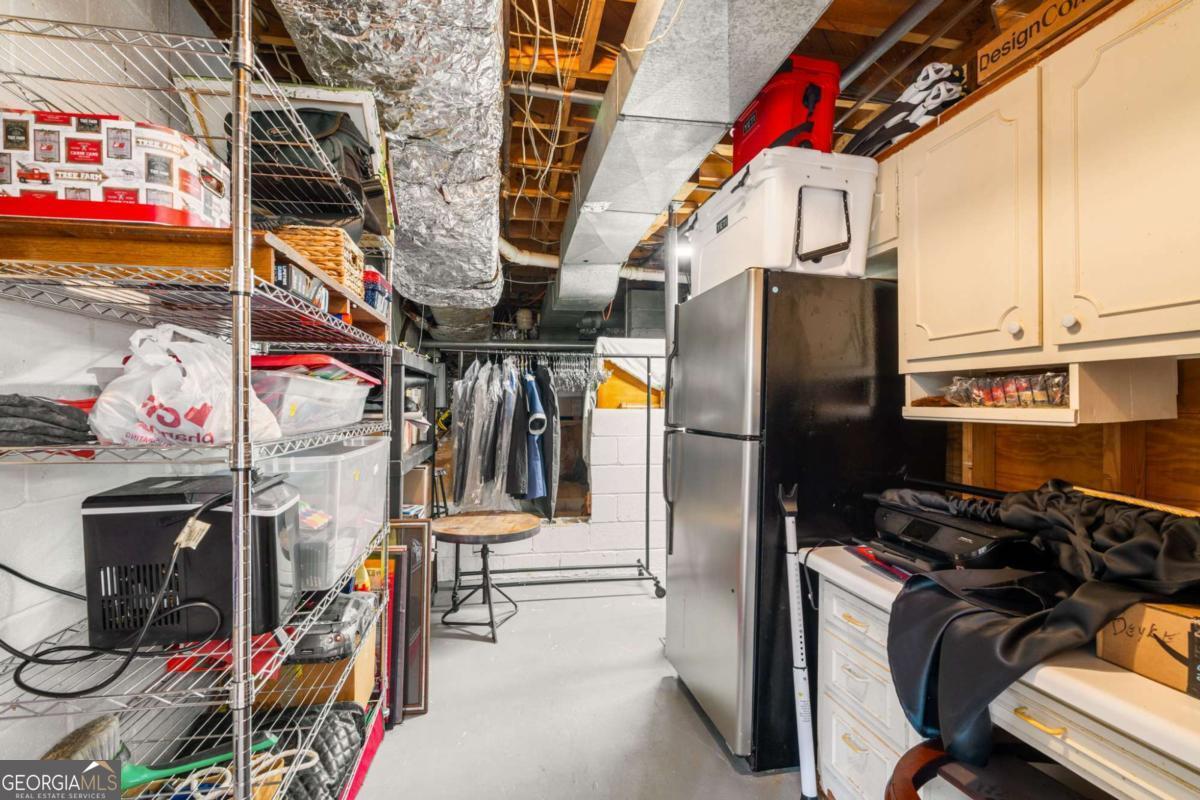 2492 Sherbrooke Drive NE