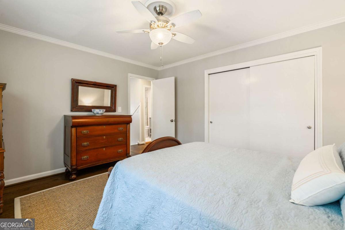 2492 Sherbrooke Drive NE