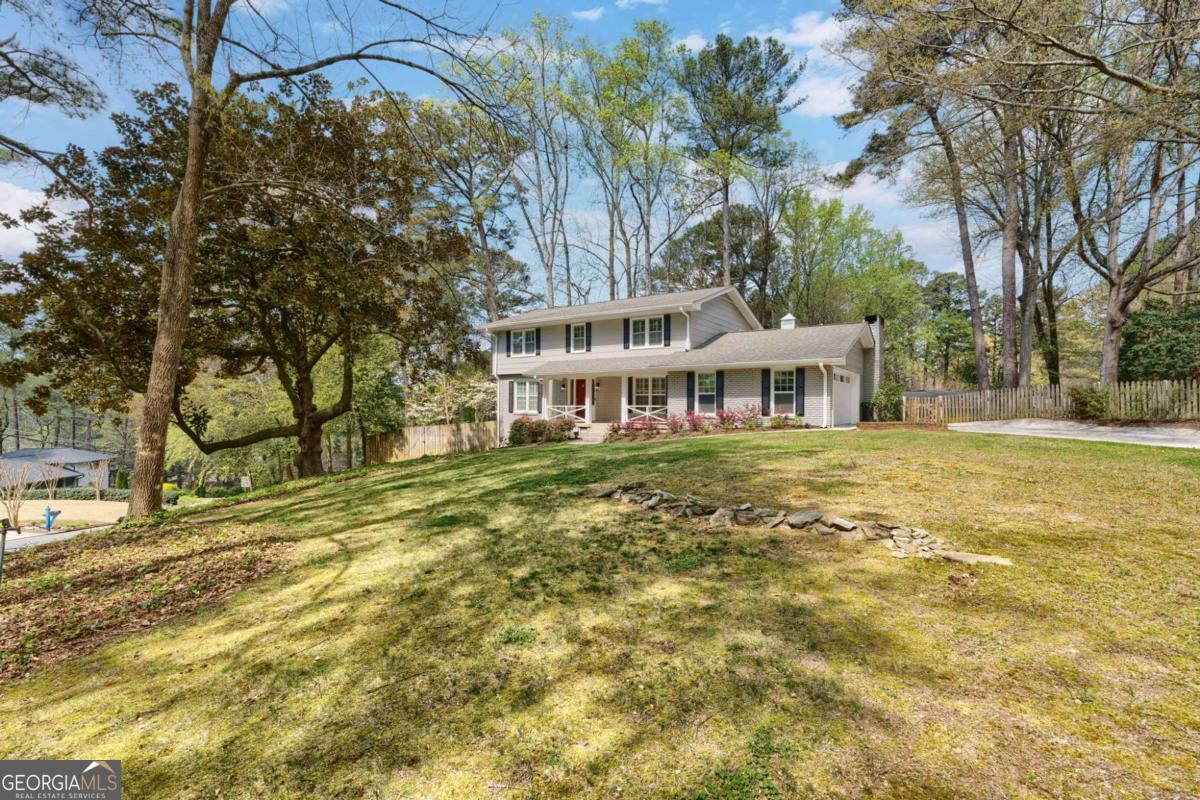 2492 Sherbrooke Drive NE