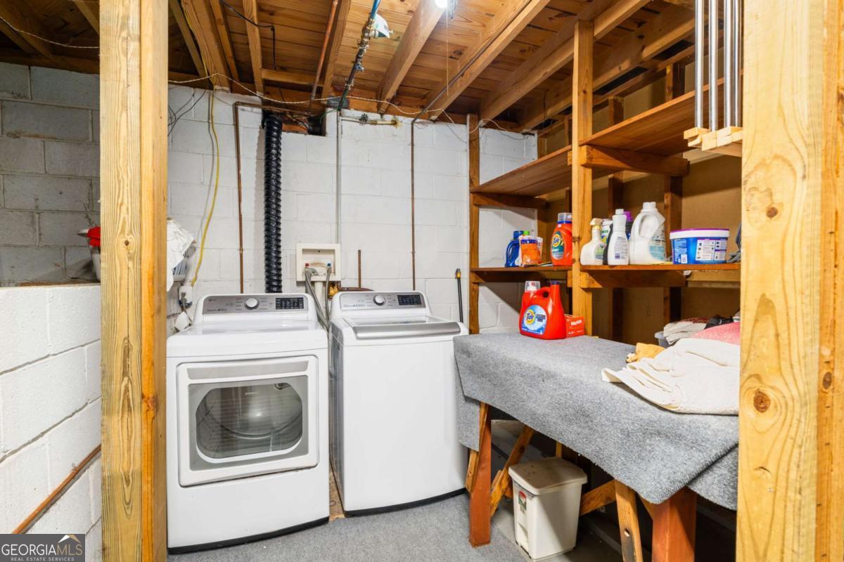 2492 Sherbrooke Drive NE