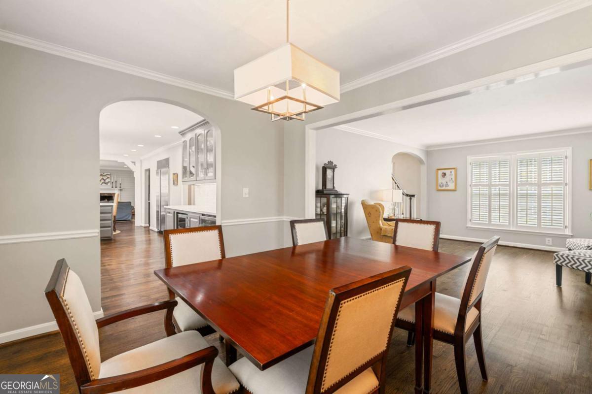 2492 Sherbrooke Drive NE