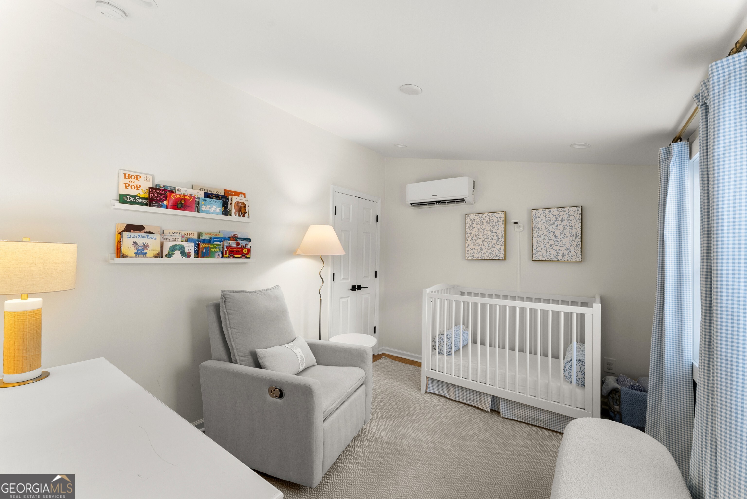 738 Woodson Street SE