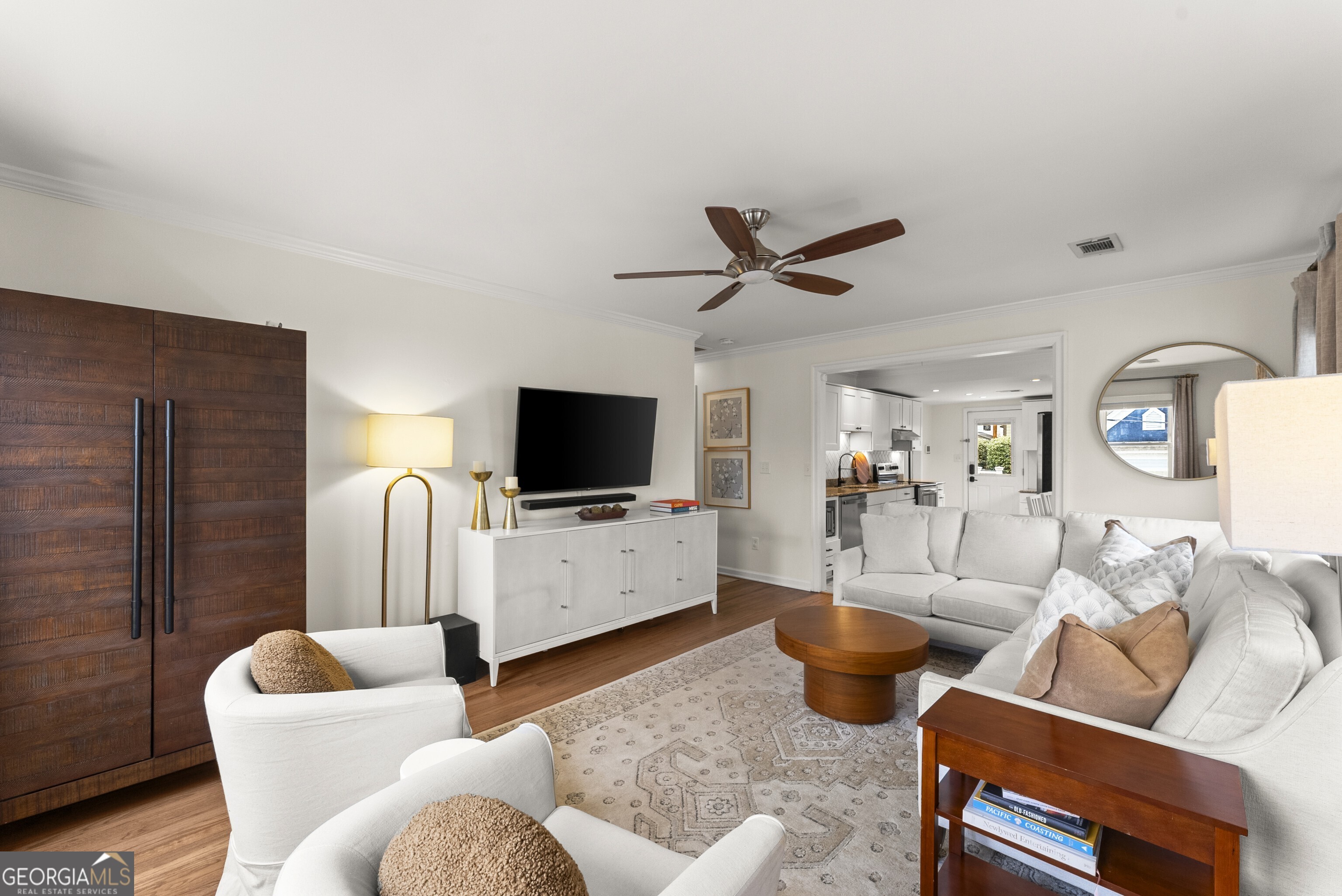 738 Woodson Street SE