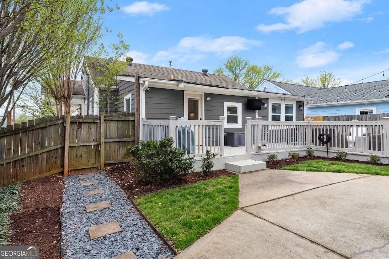 738 Woodson Street SE