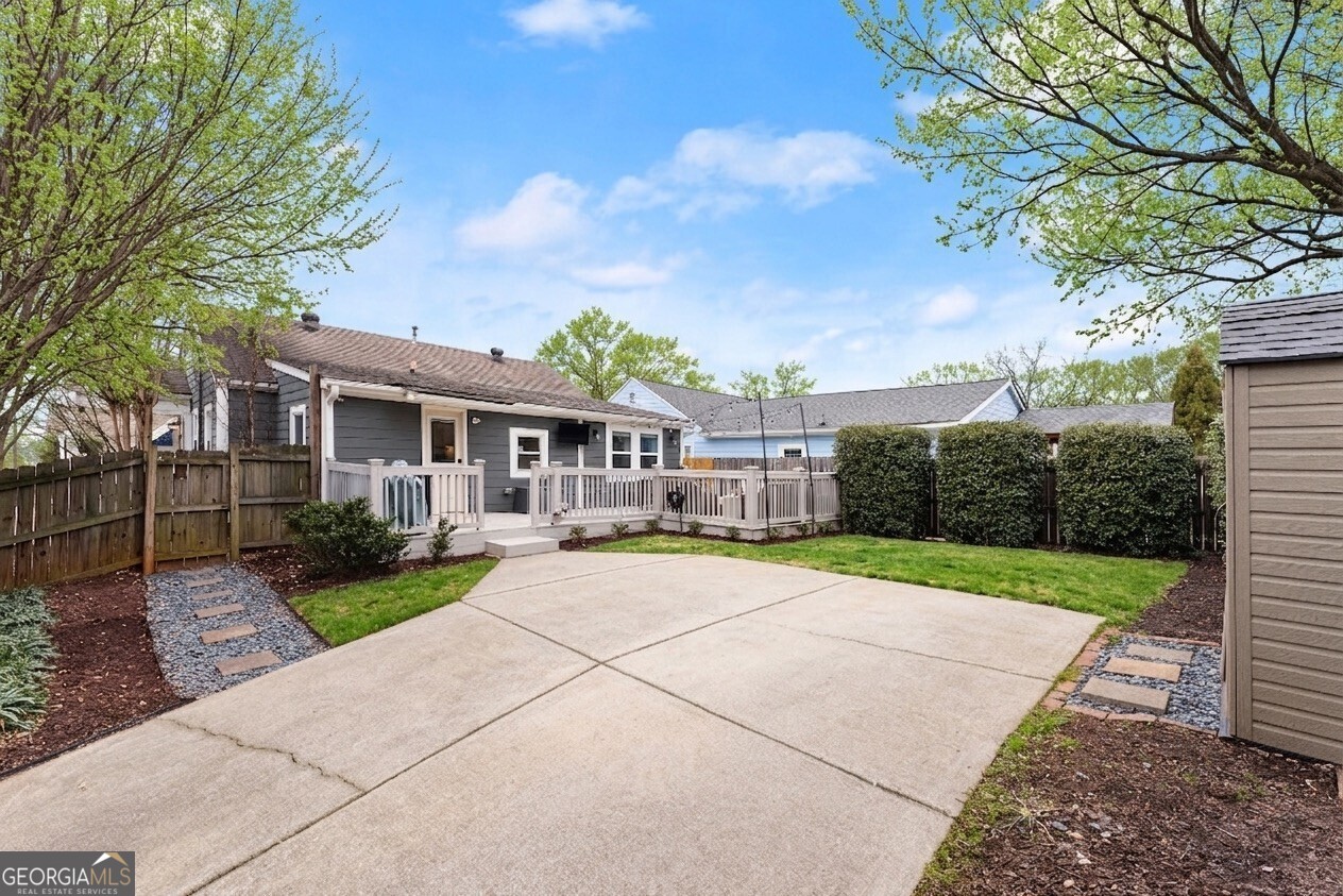 738 Woodson Street SE