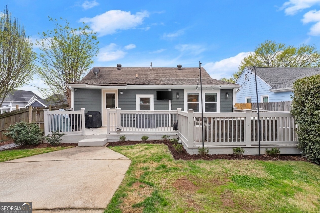 738 Woodson Street SE