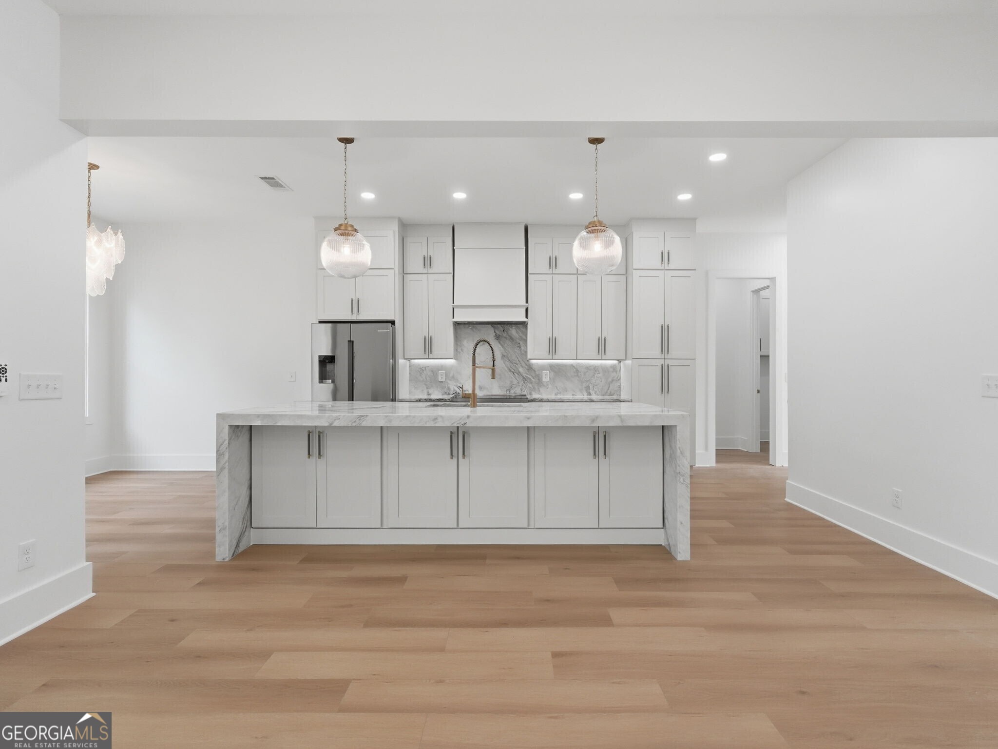 606 Talmadge Lane