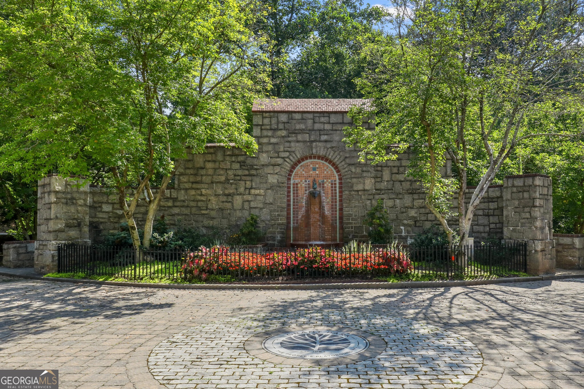 309 Pavillion Street SE