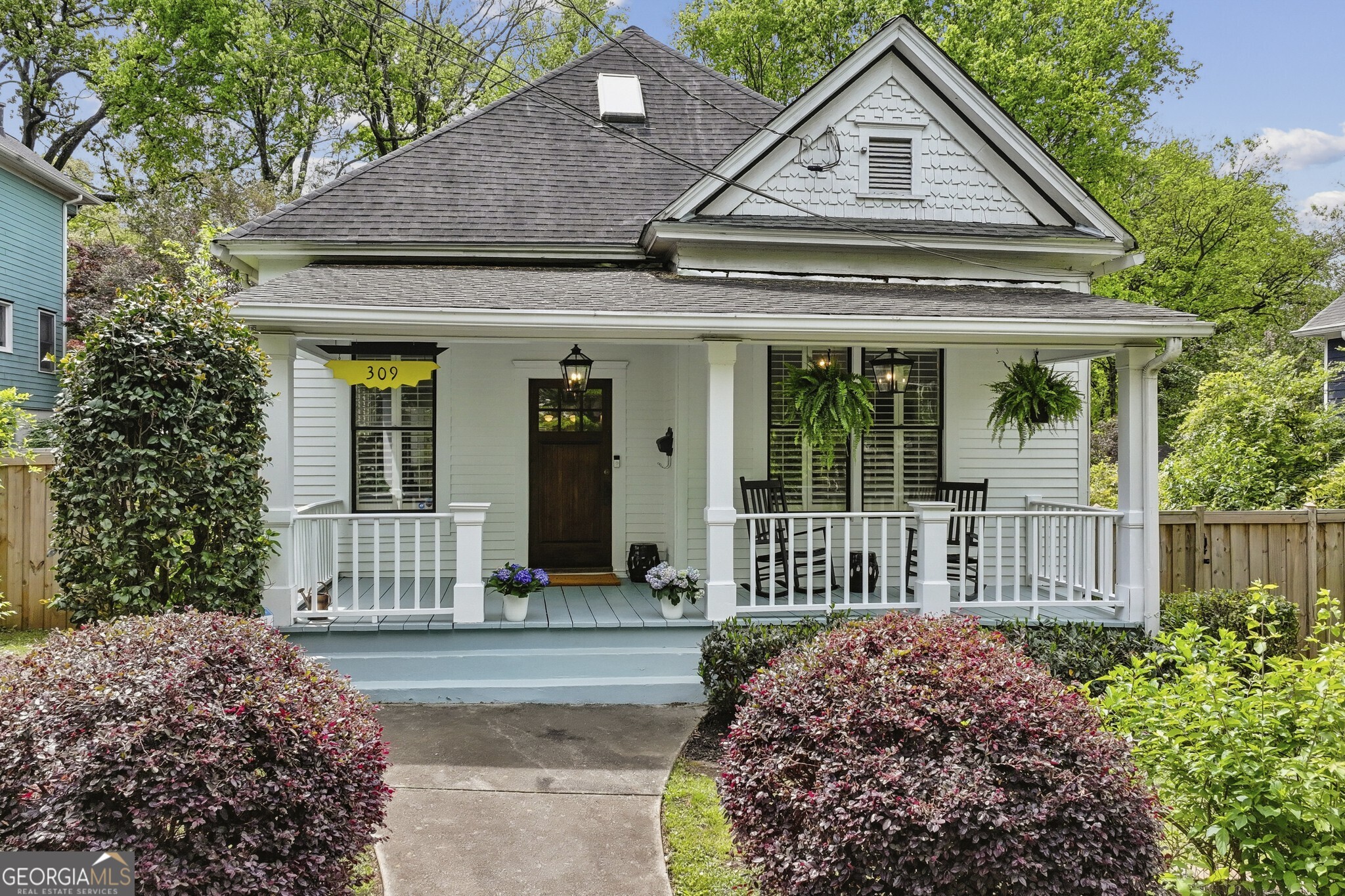 309 Pavillion Street SE