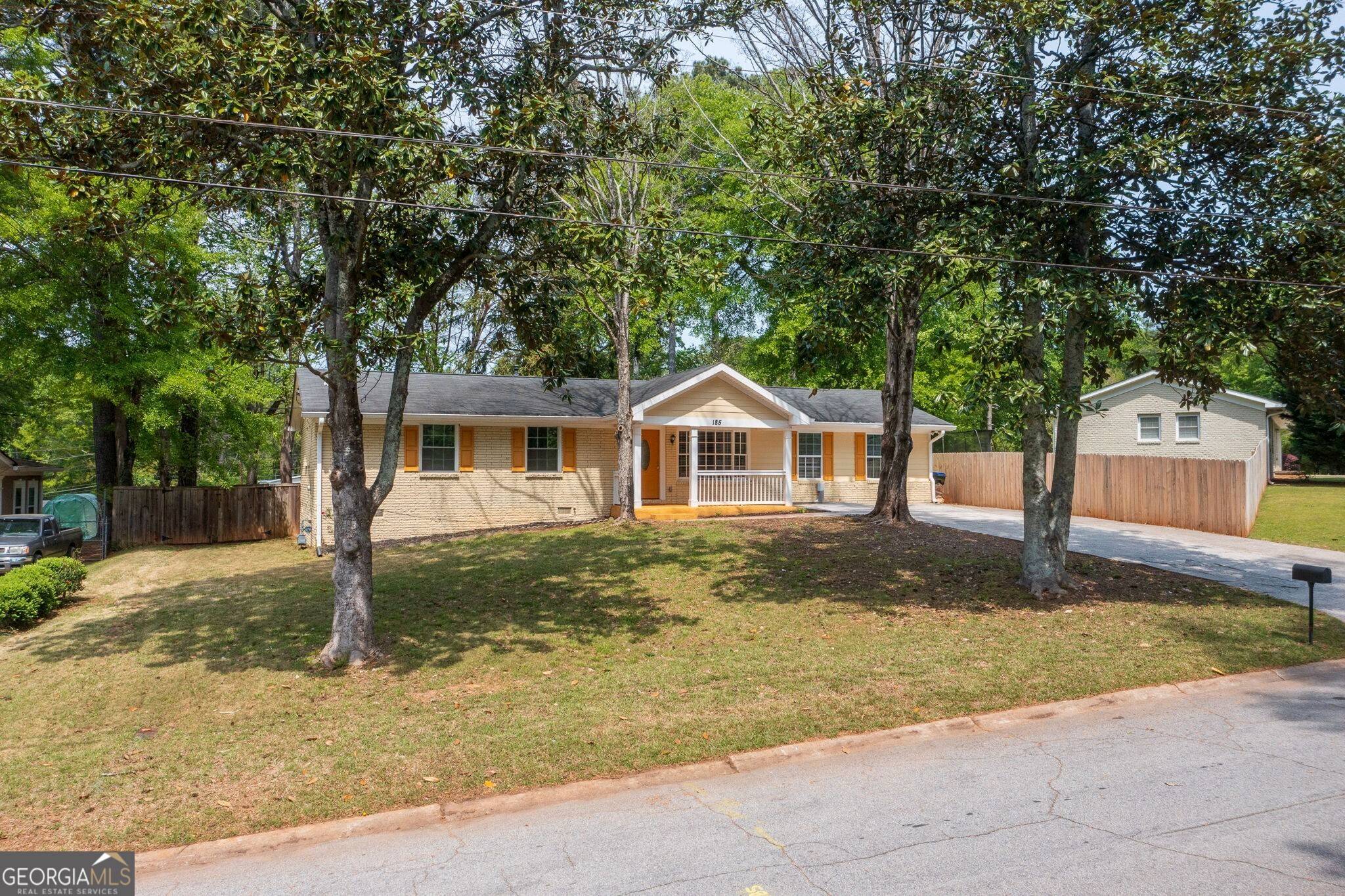 185 Wynona Drive SE