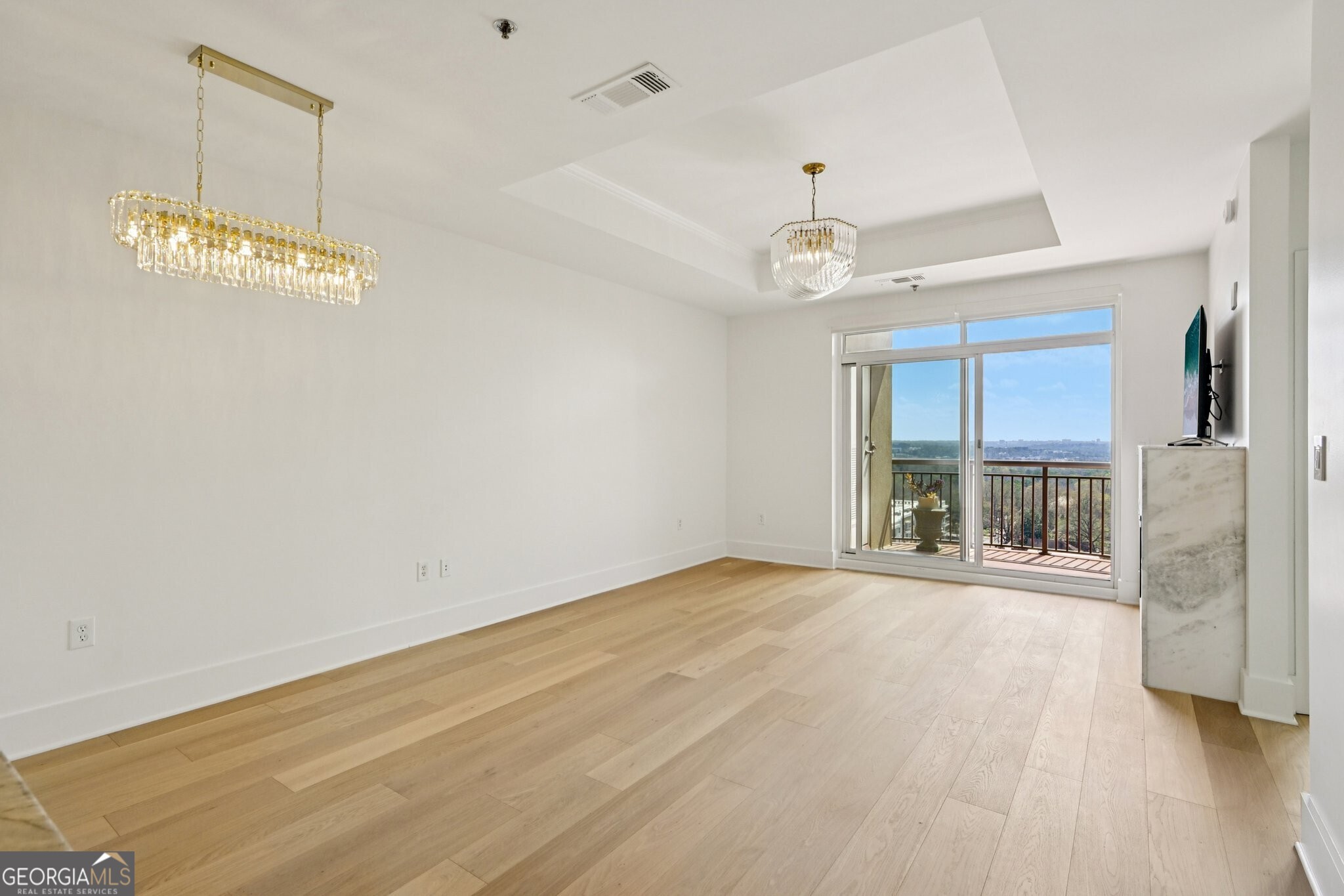 325 E Paces Ferry Road NE # 1607