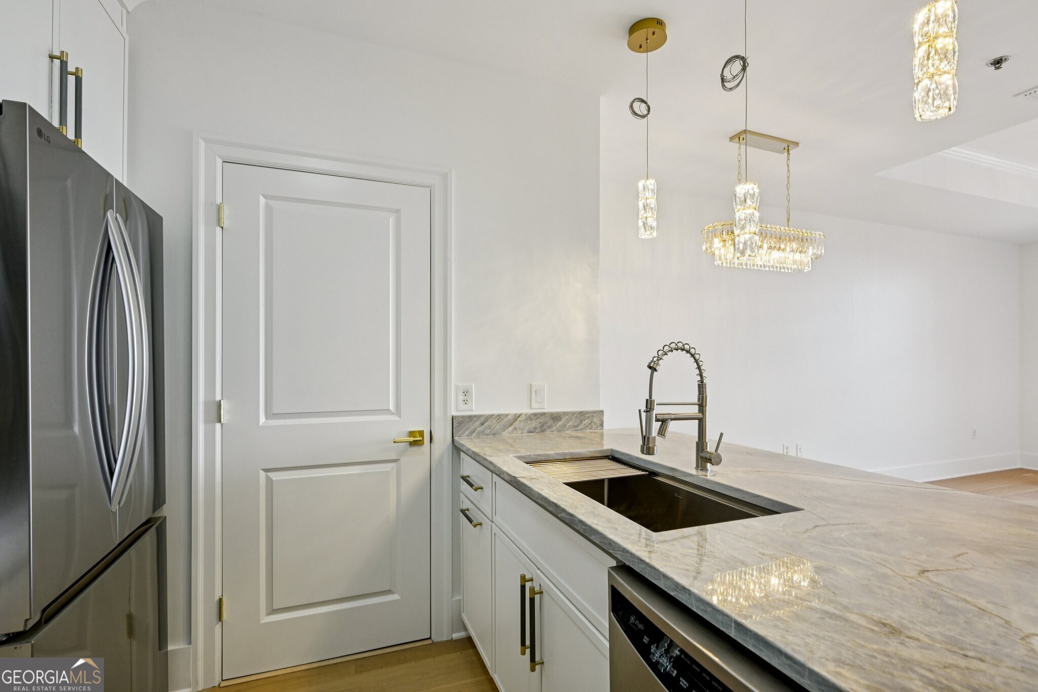 325 E Paces Ferry Road NE # 1607