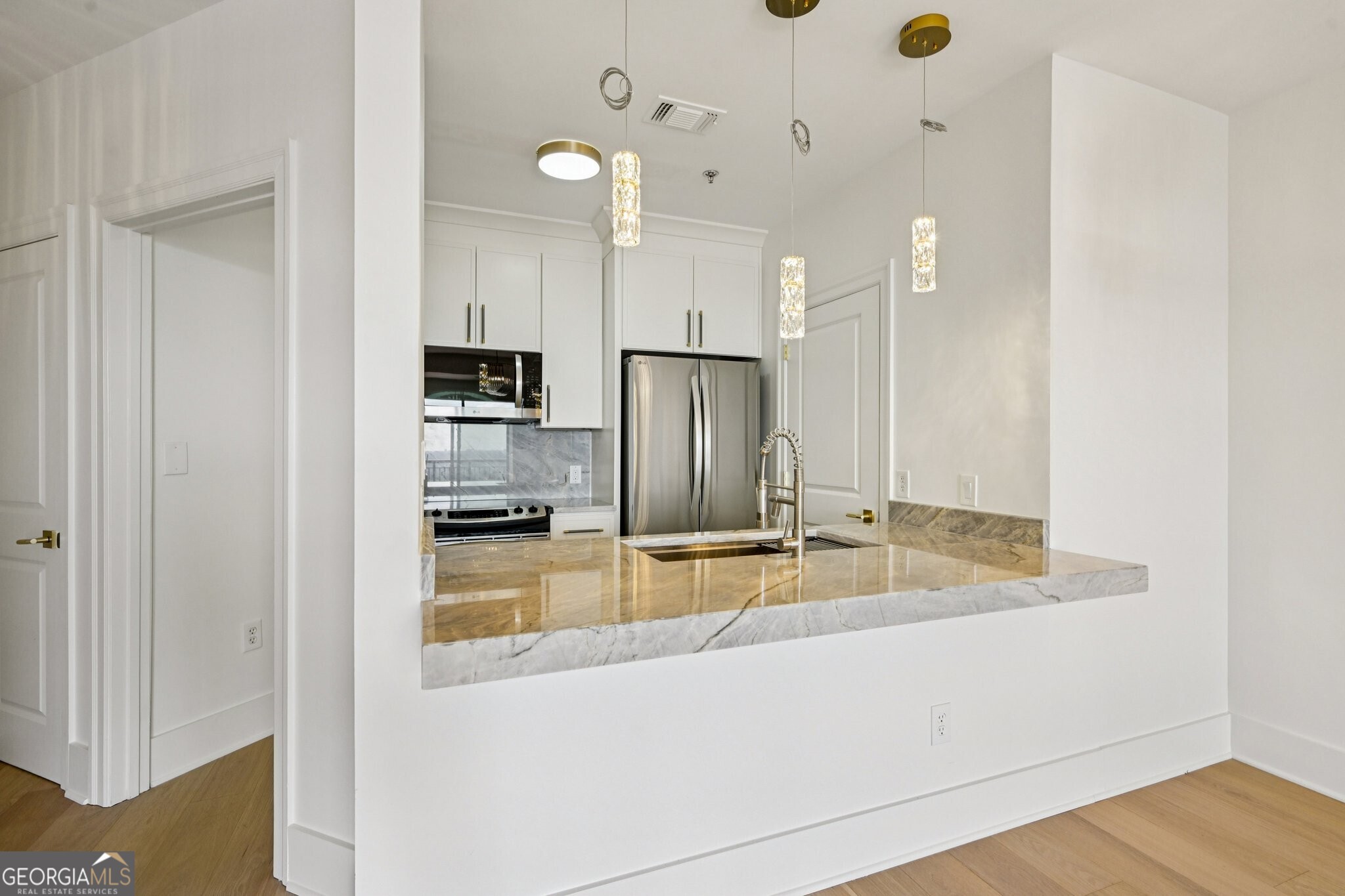 325 E Paces Ferry Road NE # 1607