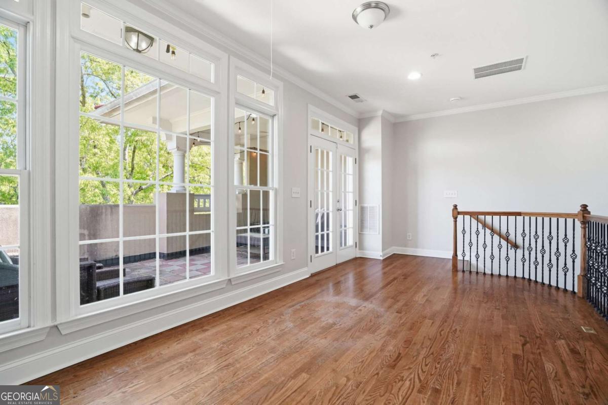 782 Clifton Heights Lane NE