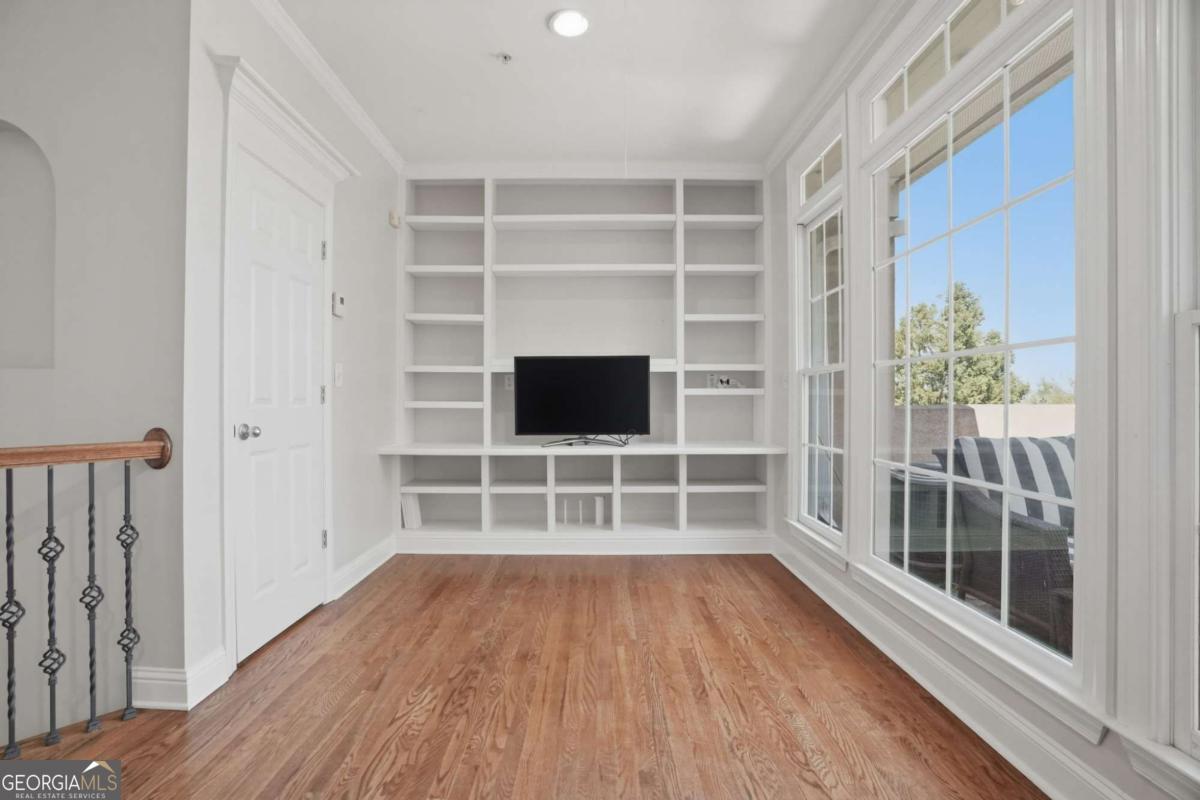 782 Clifton Heights Lane NE