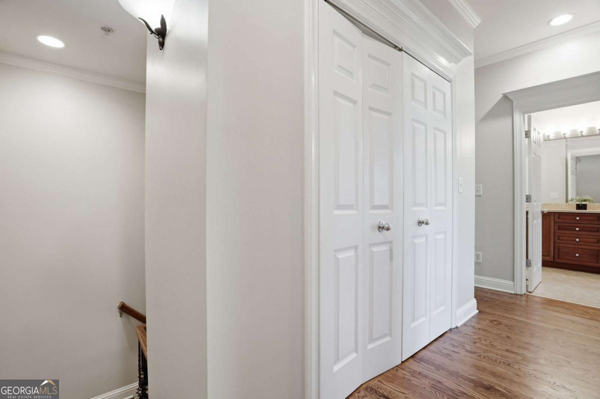 782 Clifton Heights Lane NE