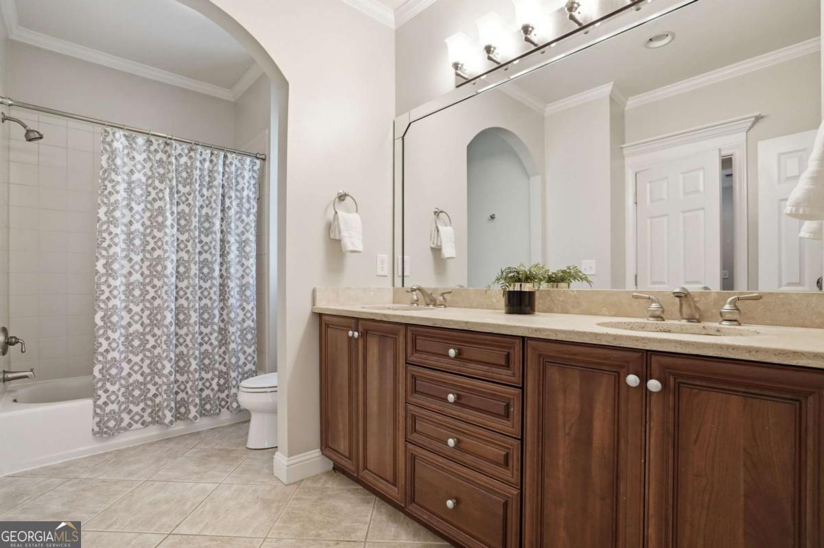 782 Clifton Heights Lane NE