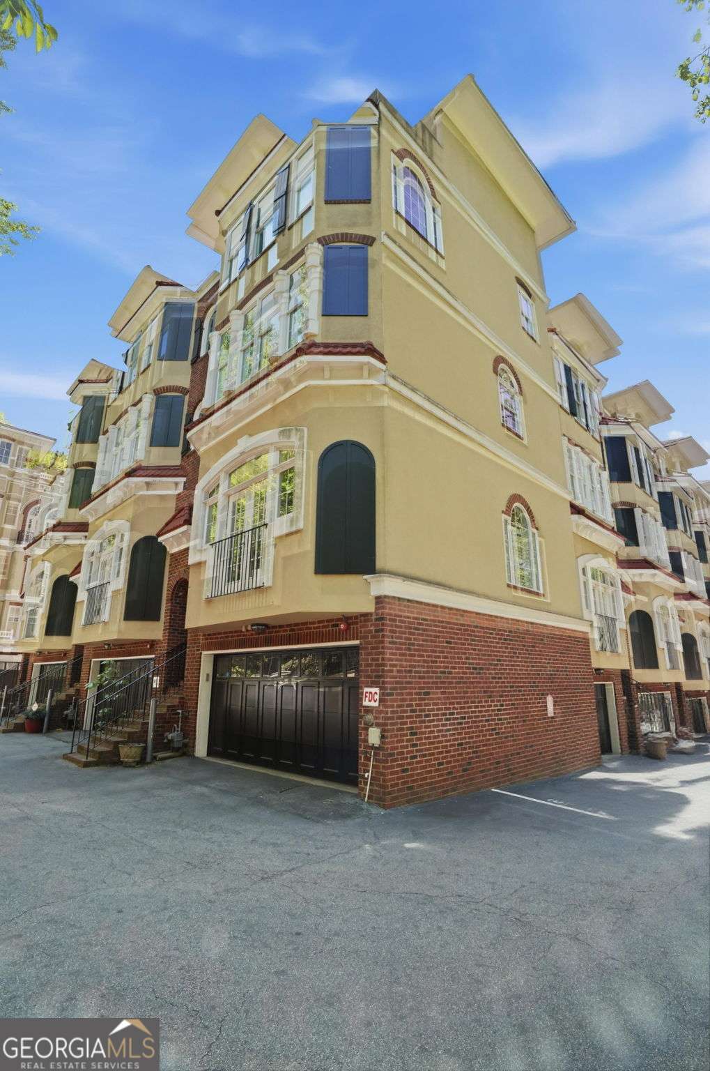 782 Clifton Heights Lane NE