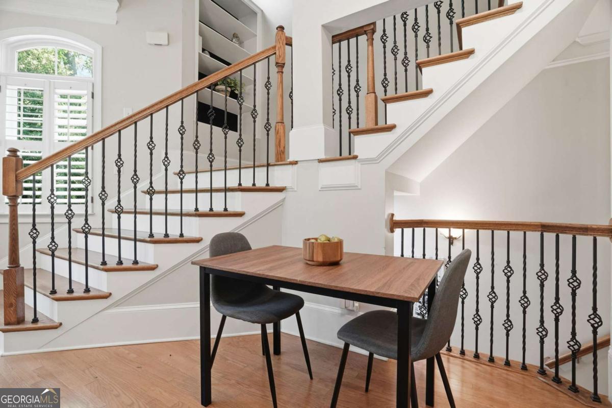 782 Clifton Heights Lane NE