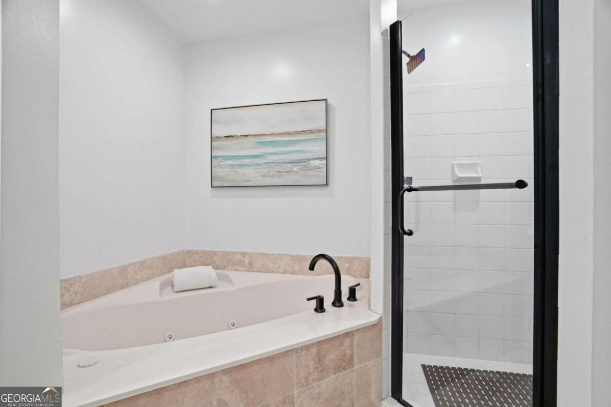 3047 Lenox Road # 2203