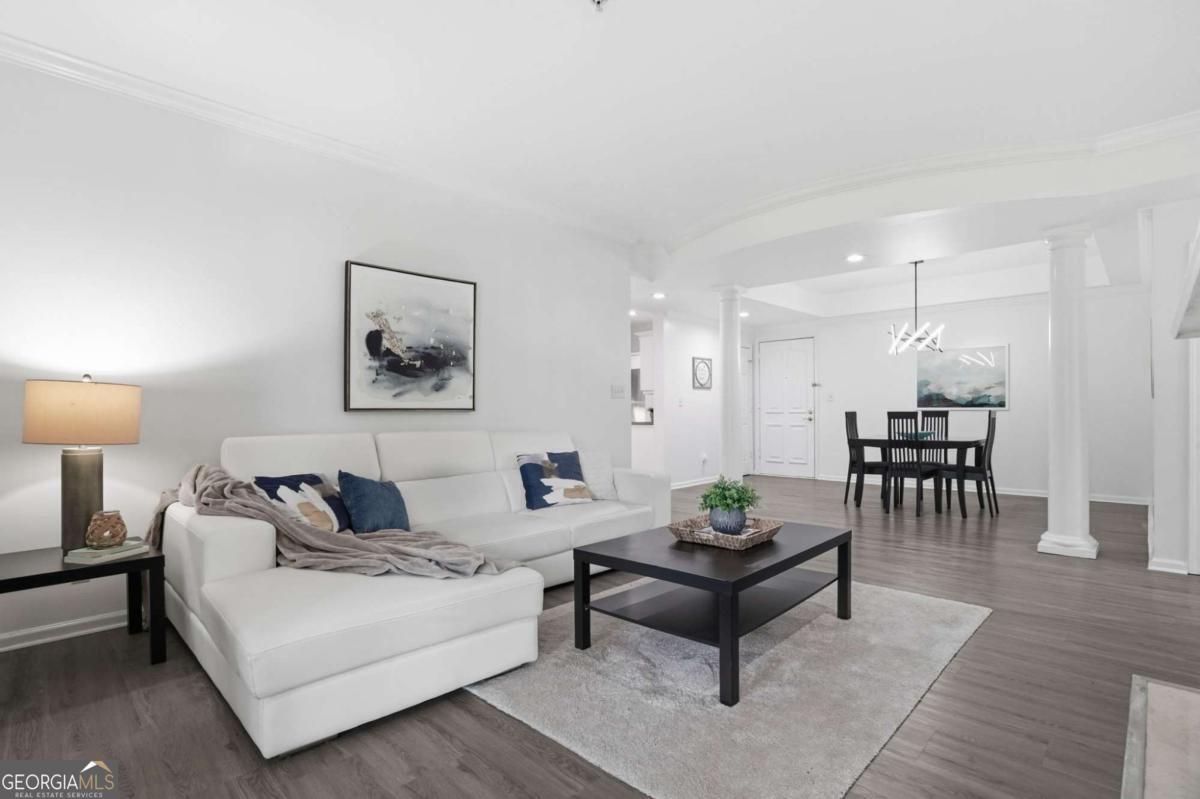 3047 Lenox Road # 2203